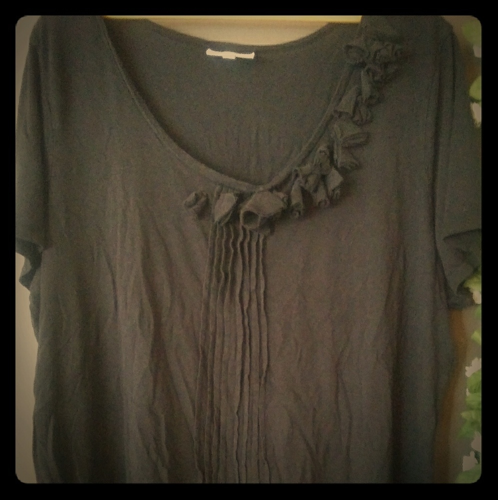 Black shirt